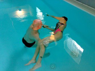 Lezione individuale in acqua con un istruttore